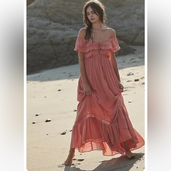 Free People Dresses & Skirts - FREE PEOPLE MOONLIGHT OCEAN MAXI DRESS NWT
